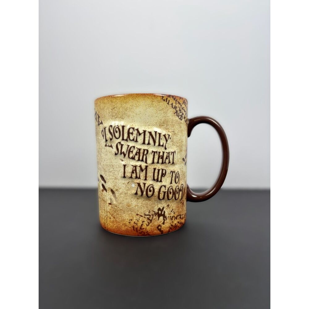 Universal Studios Harry Potter Marauders Map Coffee Mug Hogwarts Castle 16oz EUC - Picture 3 of 8
